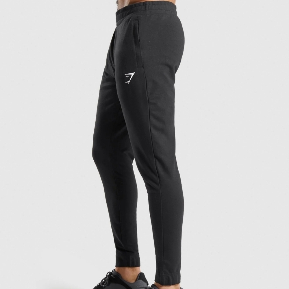 GYMSHARK Skinny Zipper Hem Pockets Pockets Joggers